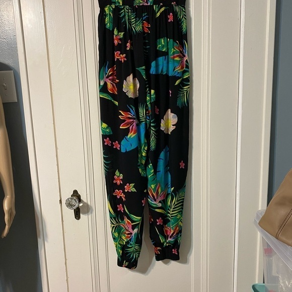 Olivaceous NWT sample piece - Picture 9 of 12